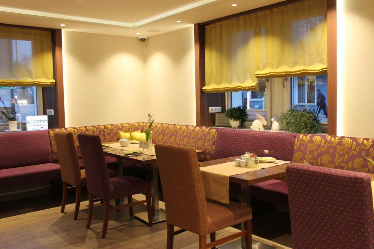 Hotel Number One Waidhaus Luaran gambar