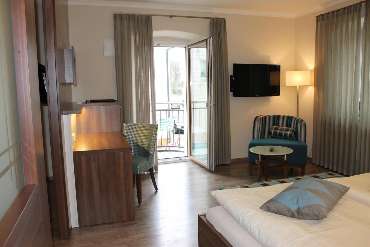 Hotel Number One Waidhaus Luaran gambar